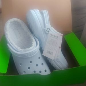 Crocs with fleece lining